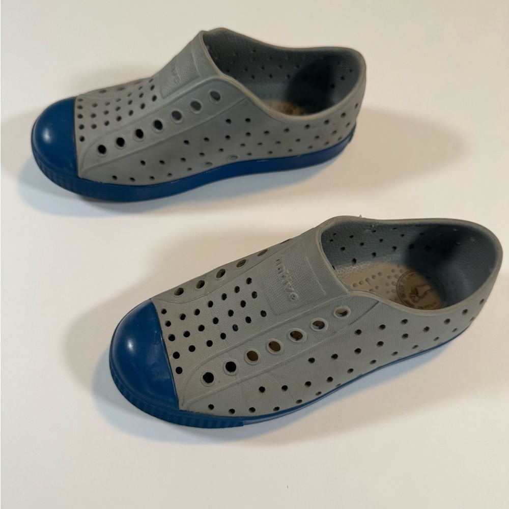 Jefferson Native Boys Gray/Blue Size 12 - Picture 3 of 3